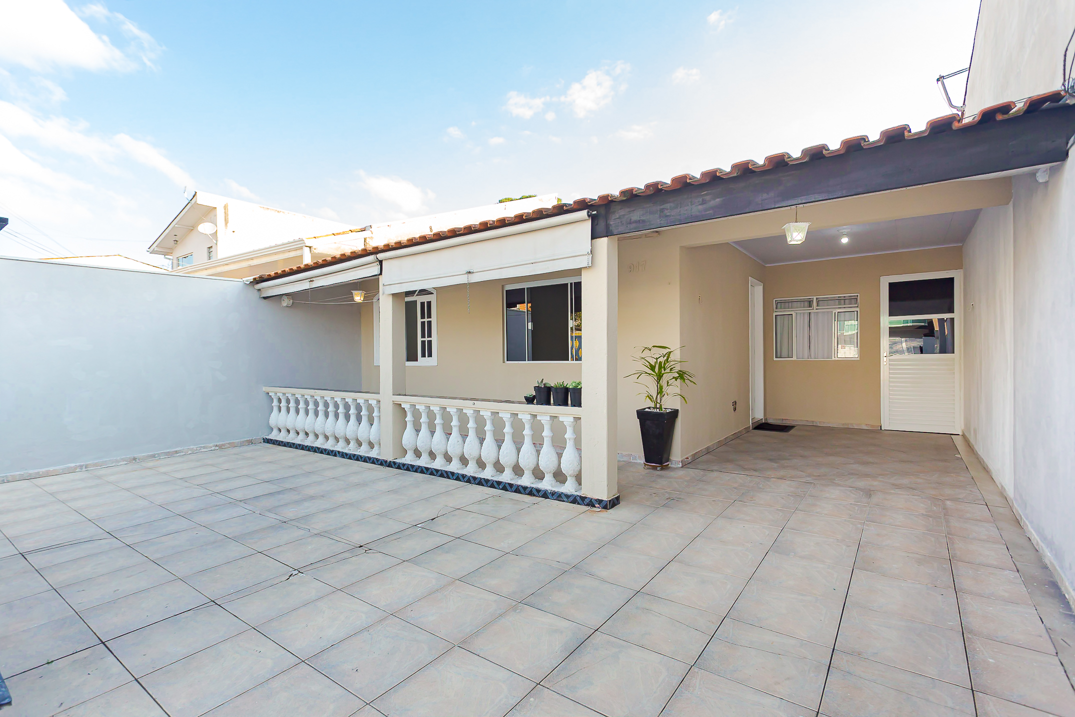 Casa Sítio Cercado - Frente Diagonal