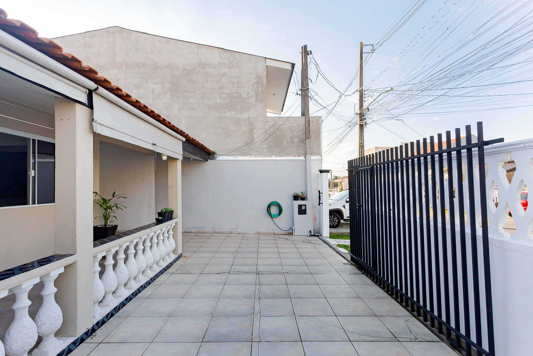 Casa Sítio Cercado - Frente Lado Esquerdo